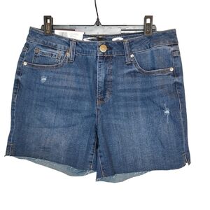 Seven 7 Weekend Short 5"‎ with Cut Denim Hem